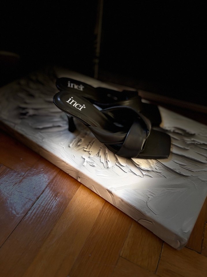 Siyah Stiletto Topuklu Kadın Terlik - Görsel 2