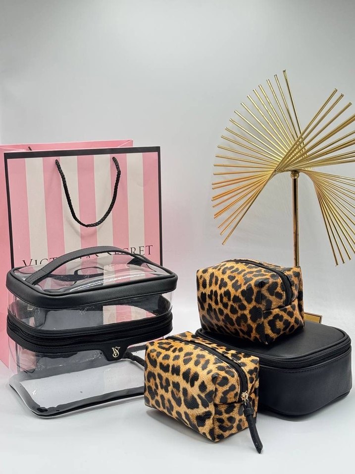 Victoria's Secret Pembe Çizgili Makyaj Çantası - Görsel 3