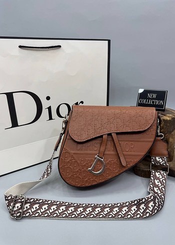 Yılan Derisi Desenli Tokalı Deri Çanta - Görsel 3