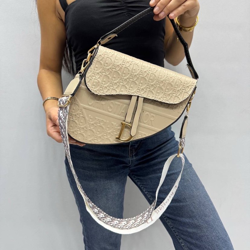 Yılan Derisi Desenli Tokalı Deri Çanta - Görsel 5