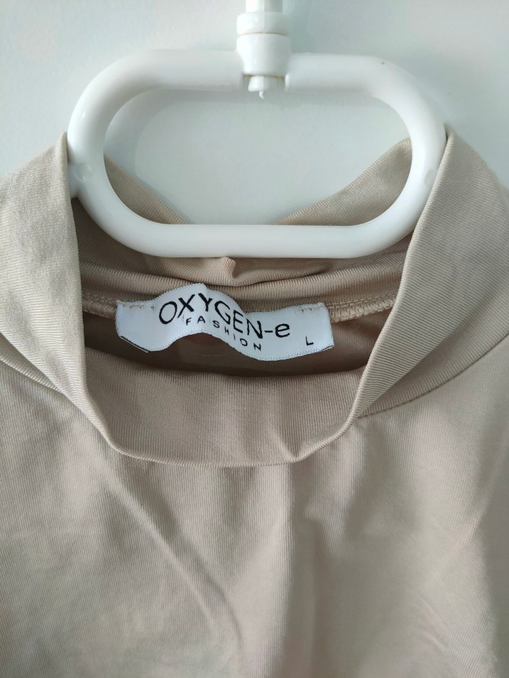 Uzun Kollu Bej Yüksek Yakalı Bluz - Görsel 5