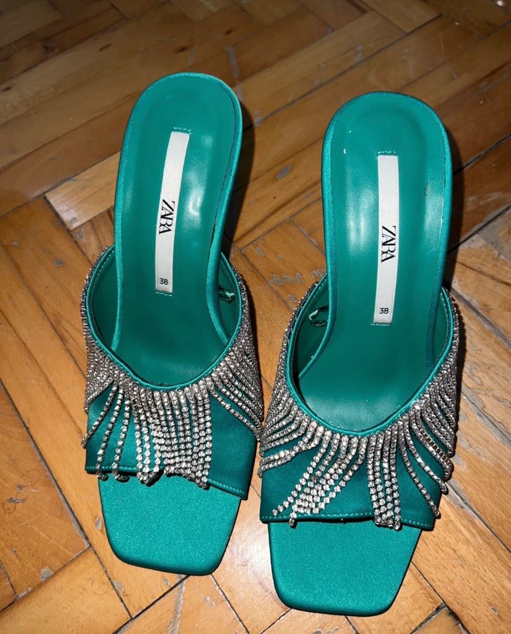 Yeşil Parlak Taşlı Topuklu Zara - Görsel 2