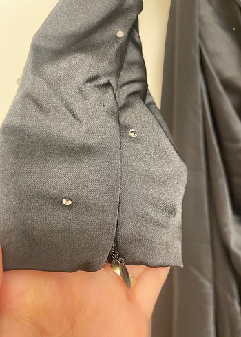 Uzun Kollu Siyah Taş İşlemeli Abiye Elbise - Görsel 3