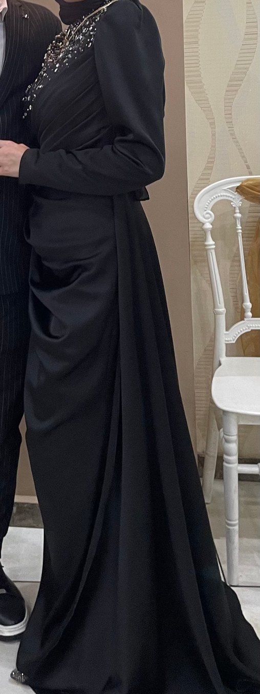 Uzun Kollu Siyah Taş İşlemeli Abiye Elbise - Görsel 4