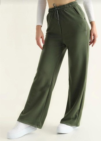 Kadın Haki Renk Salaş Kesim Eşofman Altı - Görsel 3