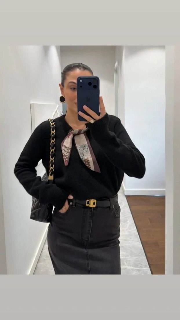 Kahverengi Bağlamalı Yaka Triko Kazak - Görsel 3