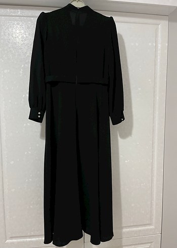 Uzun Siyah Gotik Nakışlı Elbise - Görsel 3