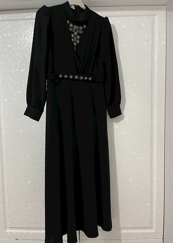 Uzun Siyah Gotik Nakışlı Elbise - Görsel 2