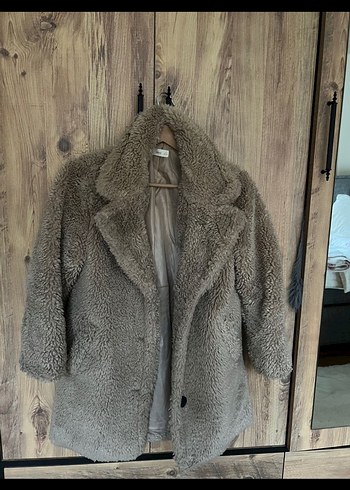 Kürk Detaylı Bej Kadın Uzun Yün Kaban - Görsel 2