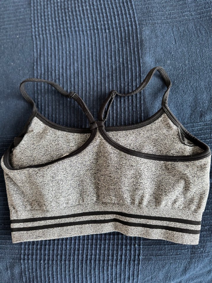 Gri Atletik Spor Büstiyer - Görsel 2