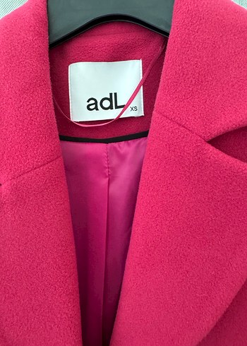 Pembe Kadın Midi Düğmeli Kaban - Görsel 3