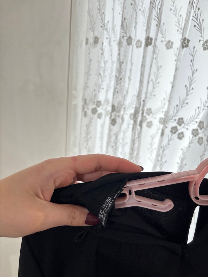 Düğmeli Siyah Yüksek Yakalı Kadın Bluz - Görsel 5