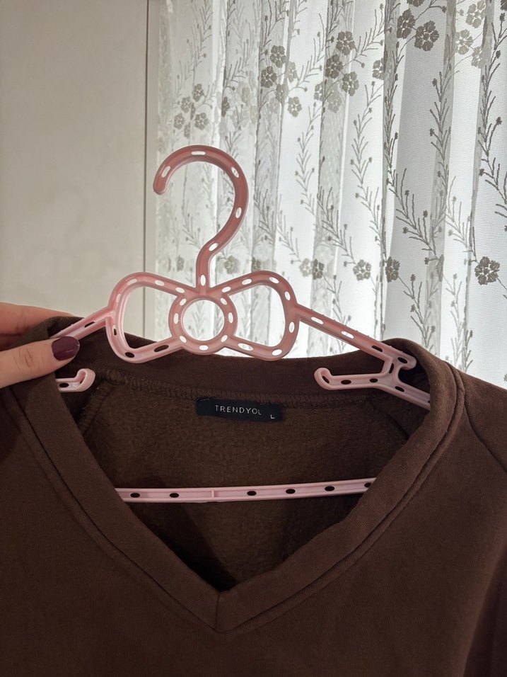 Kahverengi Süet V Yaka Kadın Sweatshirt - Görsel 2