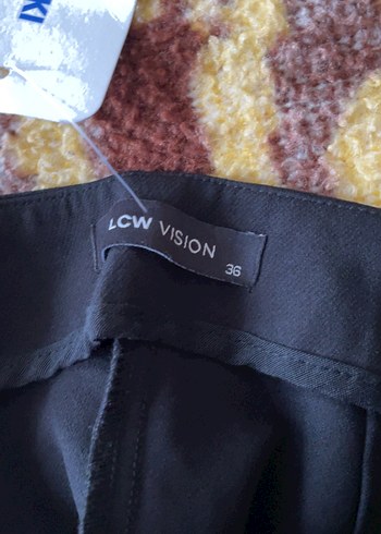 Siyah Pilili Kadın Kumaş Pantolon - Görsel 2