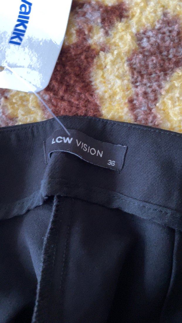 Siyah Pilili Kadın Kumaş Pantolon - Görsel 2