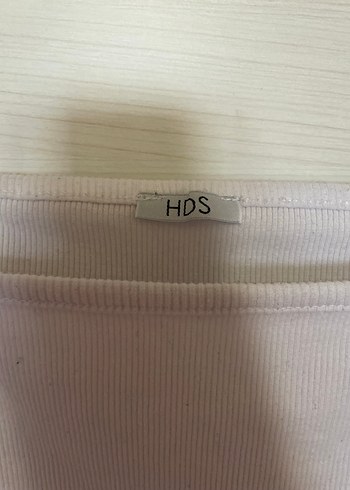 Beyaz Mini Keten Bluz, Vual Yaka, Fırfırlı - Görsel 2