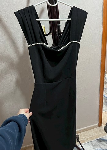 Siyah Pilili Uzun Abiye Elbise - Görsel 3