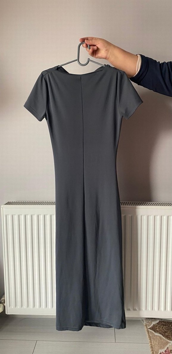 Gri Drapeli Kısa Kollu Uzun Elbise - Görsel 2