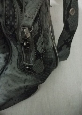 Gri Yılan Desenli Kadın Deri Çanta - Görsel 3