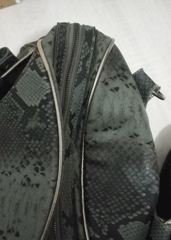 Gri Yılan Desenli Kadın Deri Çanta - Görsel 4