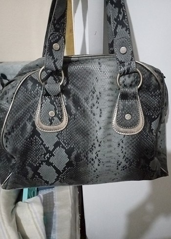 Gri Yılan Desenli Kadın Deri Çanta - Görsel 2