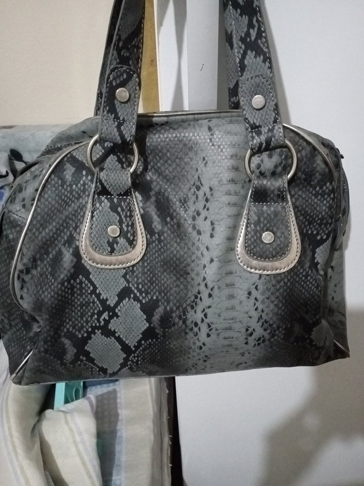 Gri Yılan Desenli Kadın Deri Çanta - Görsel 2