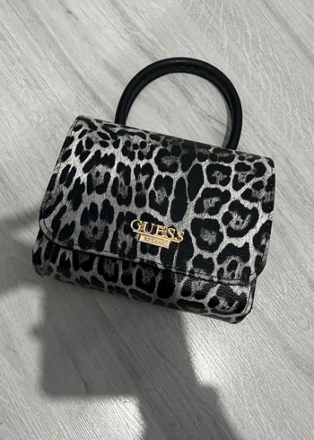 Guess Leopar Desenli Kadın Deri Çanta - Görsel 5