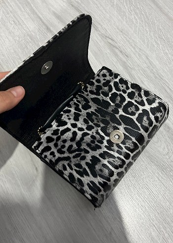 Guess Leopar Desenli Kadın Deri Çanta - Görsel 4