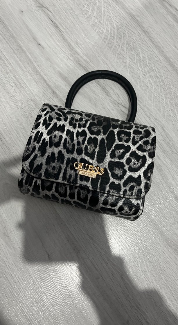 Guess Leopar Desenli Kadın Deri Çanta - Görsel 5