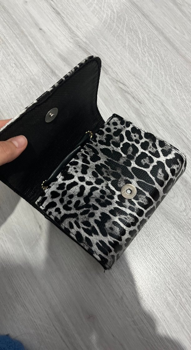 Guess Leopar Desenli Kadın Deri Çanta - Görsel 4