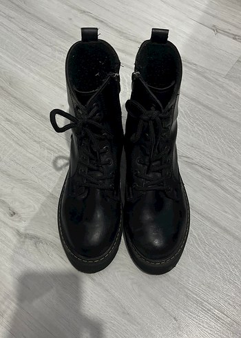 Siyah Deri Kadın Bot Stiletto Topuklu - Görsel 2