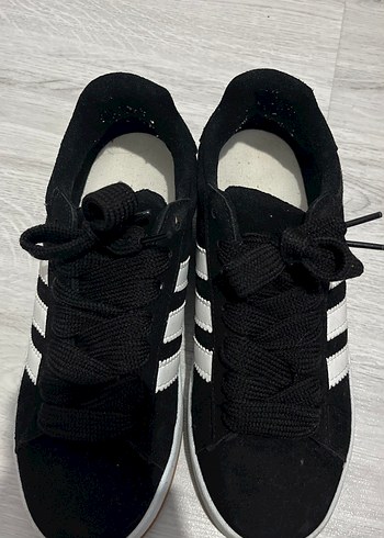 Siyah Beyaz Çizgili Kadın Spor Ayakkabı - Görsel 4