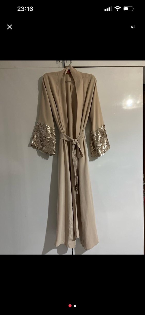 İşlemeli Payetli Bej Uzun Kadın Abaya - Görsel 2