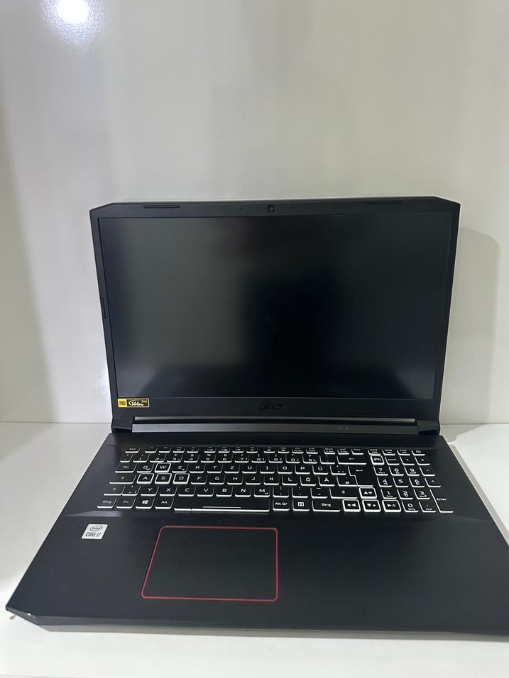 Siyah Acer Laptop - Görsel 2