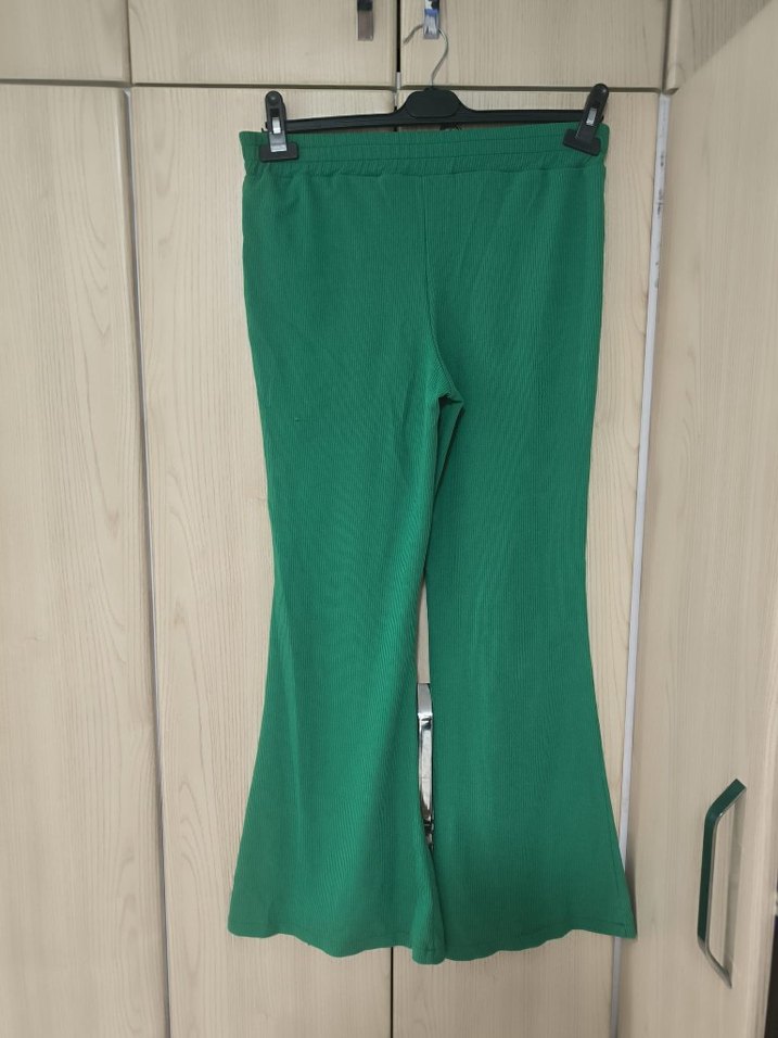 Yeşil Kısa Kollu Kadın Takımı - Görsel 2