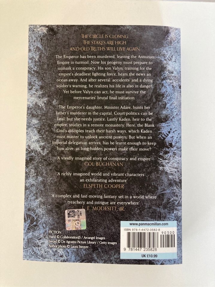 The Emperor's Blades Roman - Görsel 3