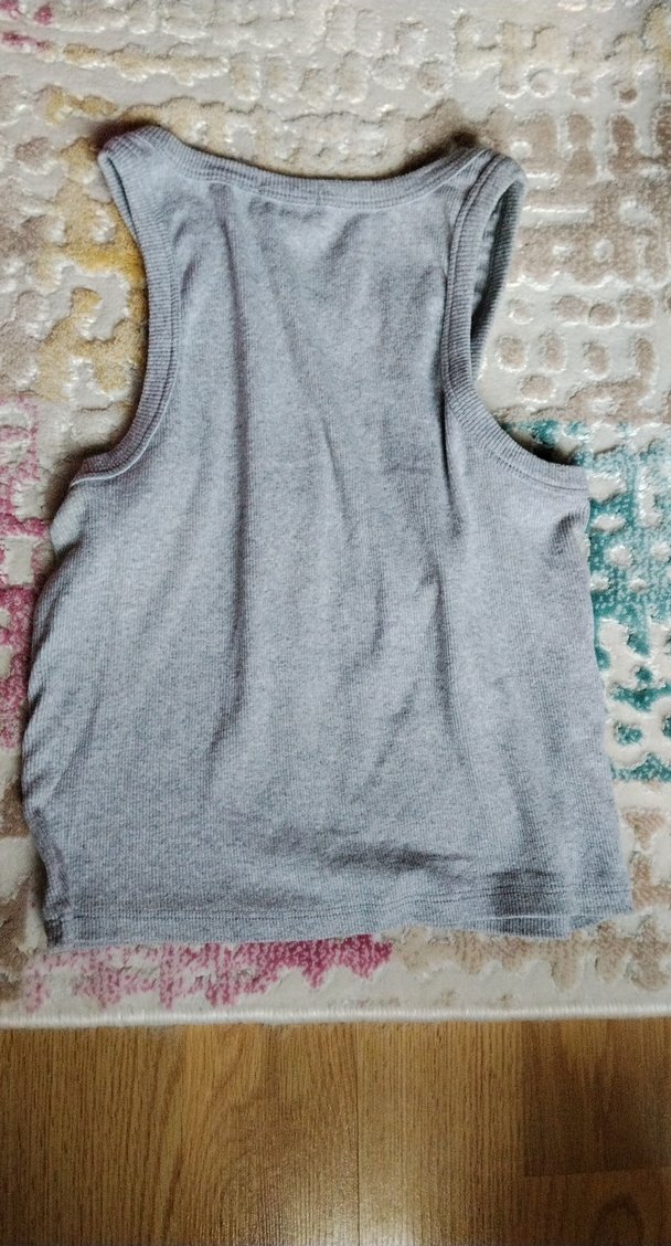 Gri Yüksek Yakalı Kadın Atlet - Görsel 2