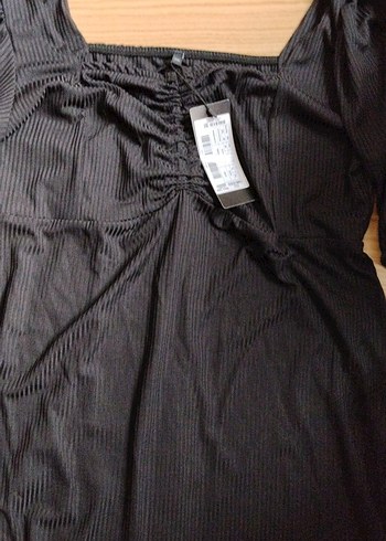 Siyah V Yaka Midi Katlı Kadın Elbise - Görsel 3