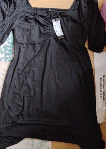 Siyah V Yaka Midi Katlı Kadın Elbise - Görsel 2