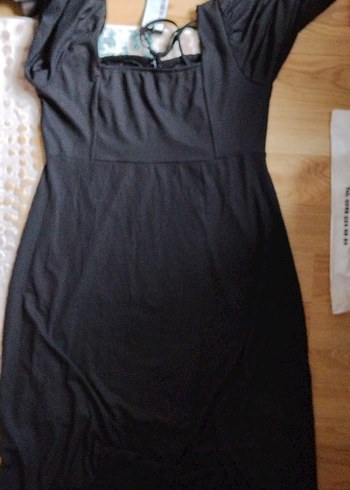 Siyah V Yaka Midi Katlı Kadın Elbise - Görsel 4