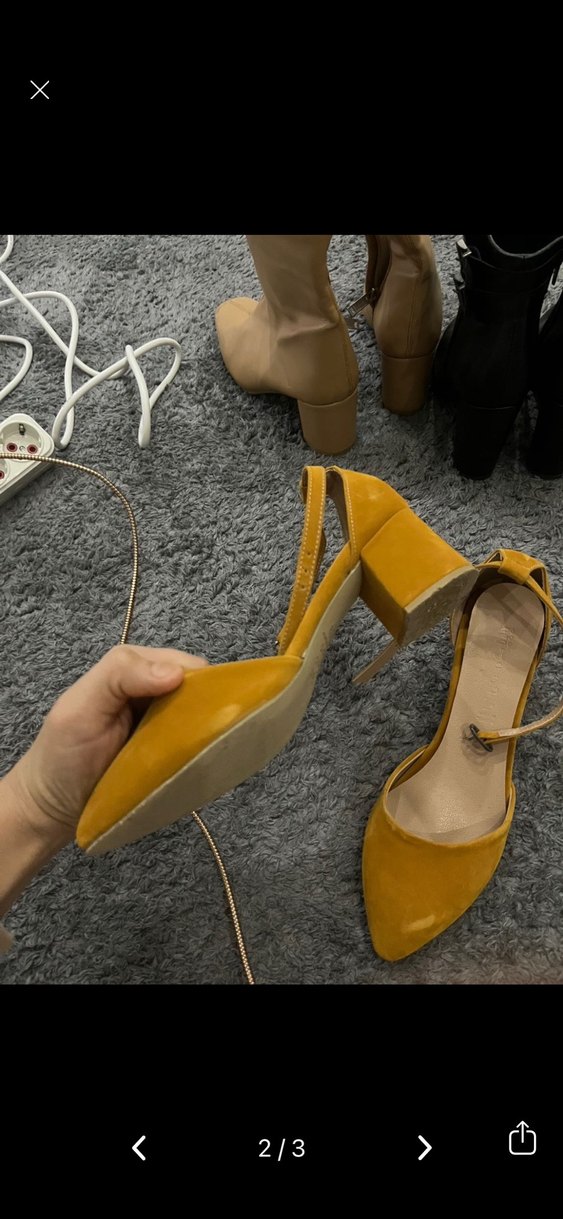 Sarı Süet Bilekten Tokalı Stiletto - Görsel 2