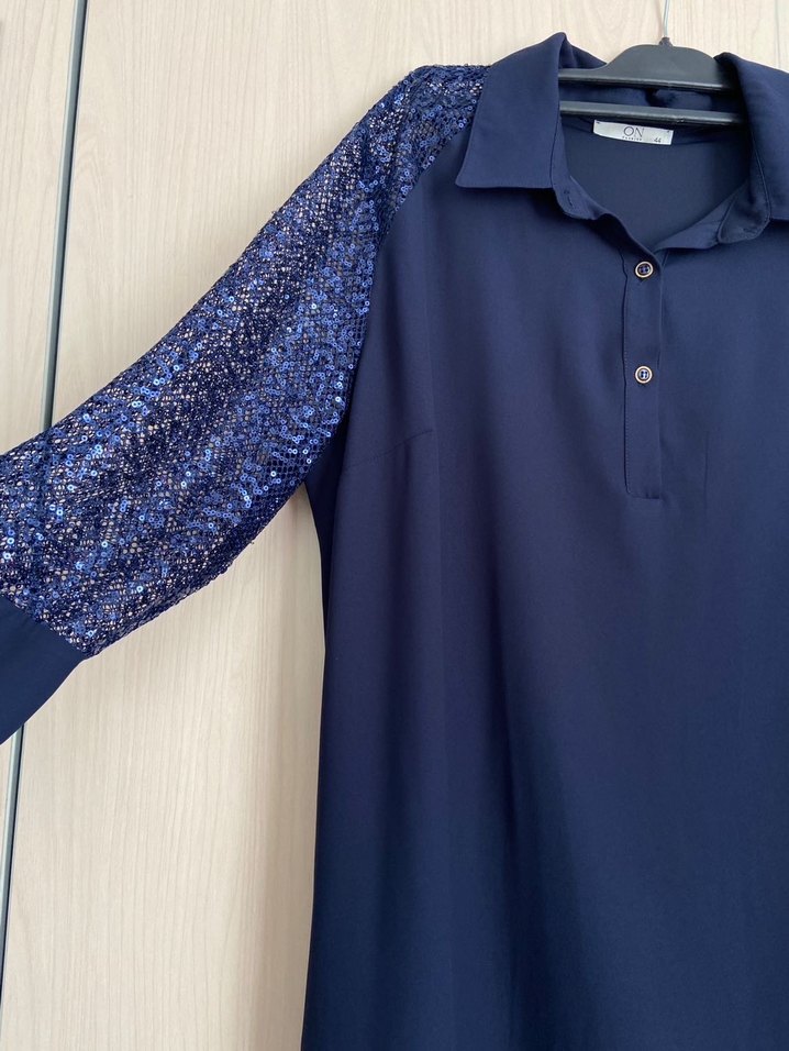 Düğmeli Lacivert Yılan Desenli Uzun Kadın Tunik - Görsel 2