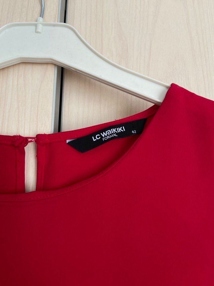 Kısa Kollu Kırmızı Tunik - Görsel 3