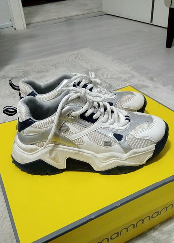 Özdilek Sehir Stiline Uygun Beyaz Sneaker
