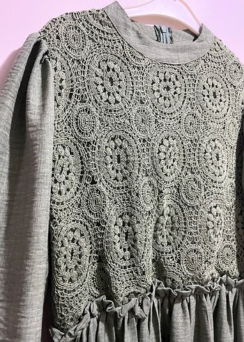 Yeşil Nakışlı Uzun Bohem Elbise - Görsel 4