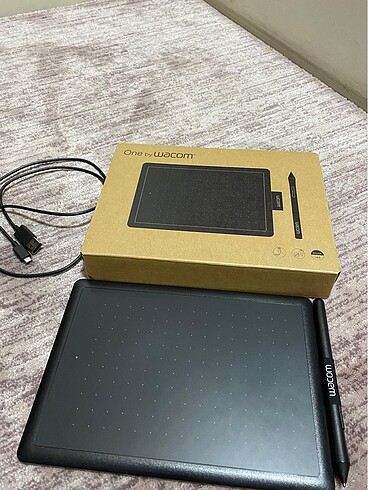Diğer Wacom Small grafik tablet