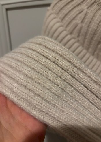 Bej Yüksek Yakalı Örgü Kadın Kazak - Görsel 3