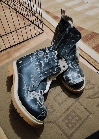 Tokalı Siyah Gri Baskılı Kadın Dolgu Topuk Bot - Görsel 2