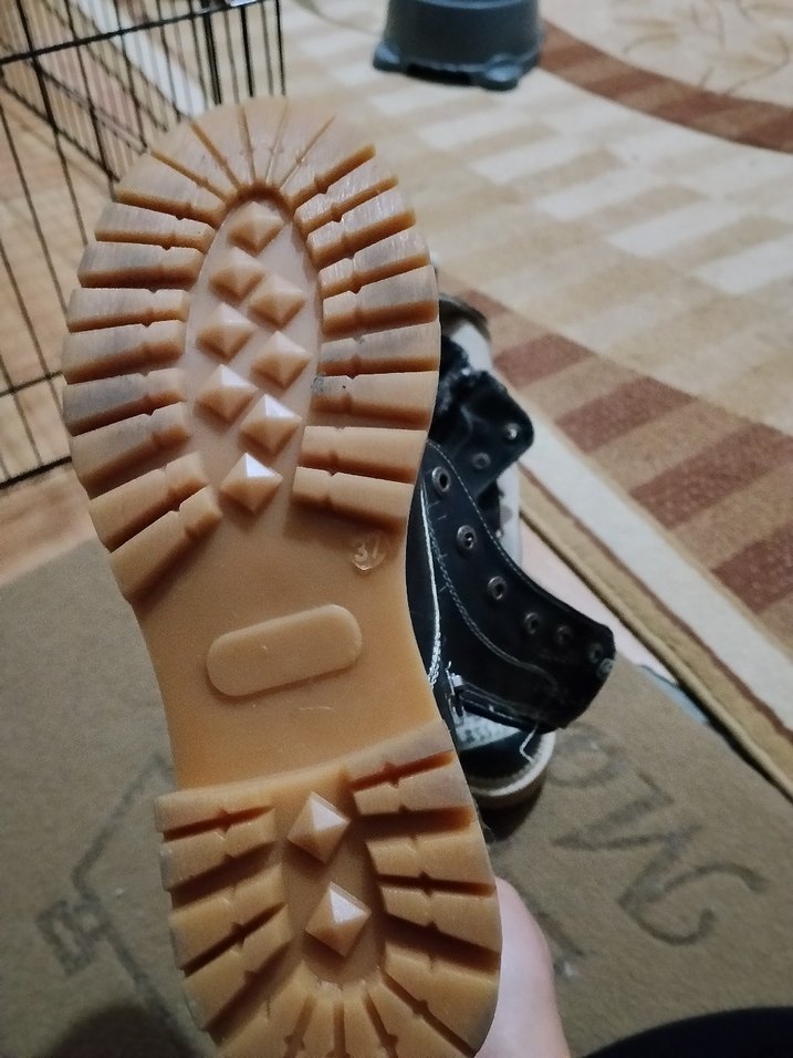 Tokalı Siyah Gri Baskılı Kadın Dolgu Topuk Bot - Görsel 3