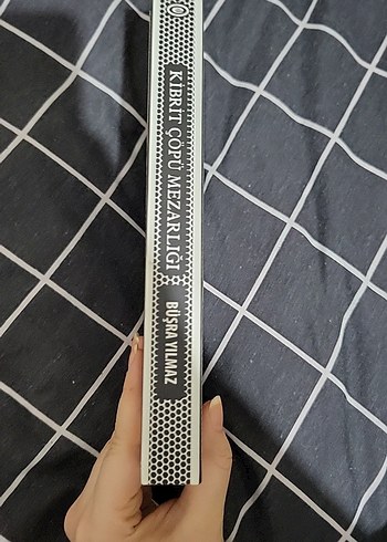 Kibrit Çöpü Mezarlığı - Büşra Yılmaz - Görsel 2